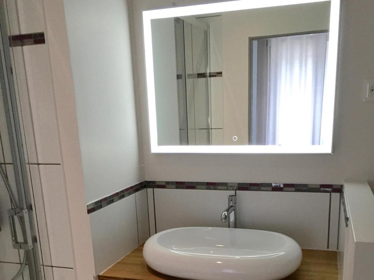 Chambres D'Hotes Les Ecrins Орбе Екстериор снимка
