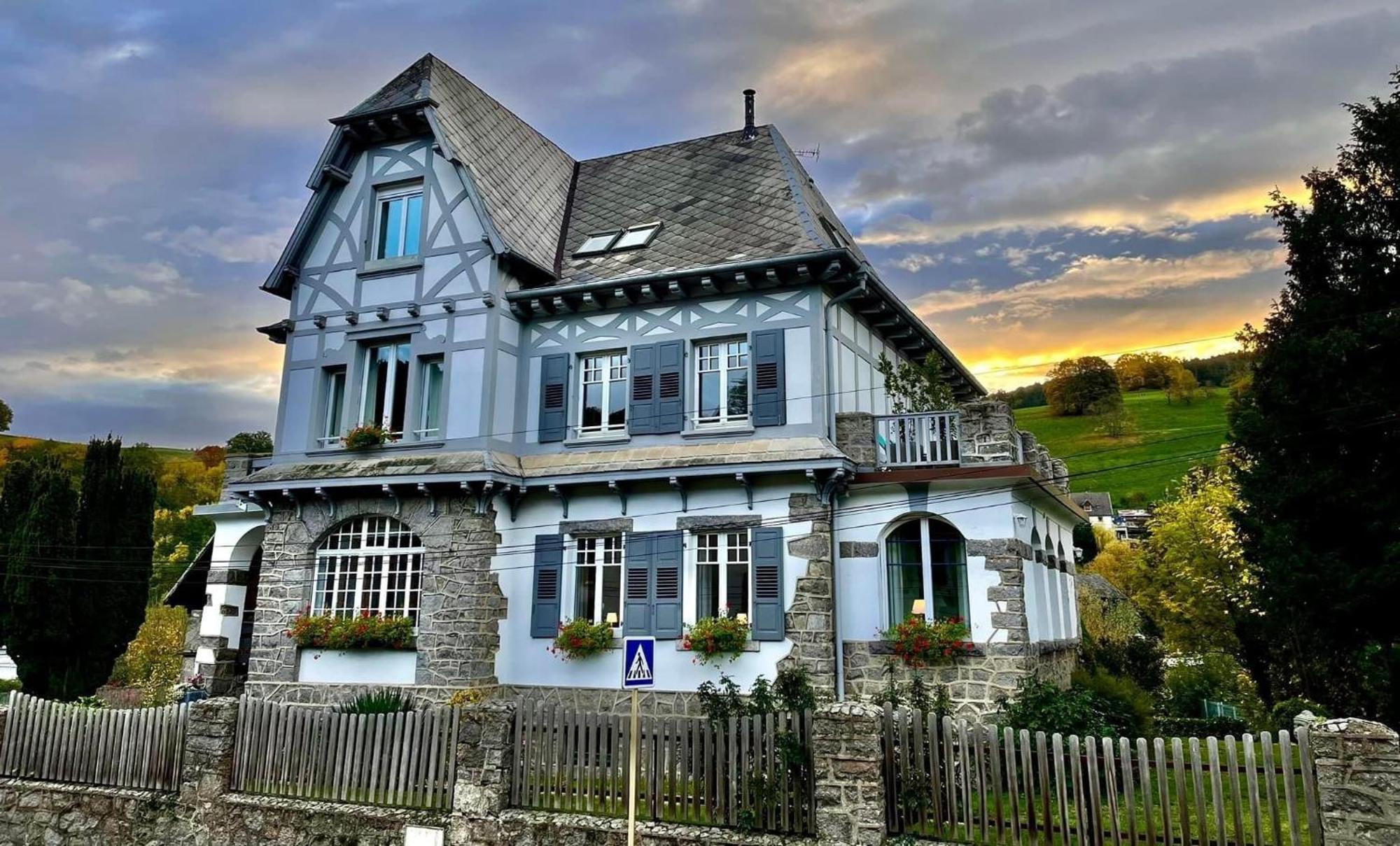 Chambres D'Hotes Les Ecrins Орбе Екстериор снимка